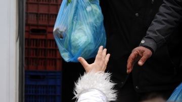 Τέλος στη δωρεάν πλαστική σακούλα από την Πρωτοχρονιά