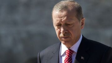 Οι Κωνσταντινουπολίτες «θυμίζουν» στον Ερντογάν τα δεινά που υπέστησαν οι Έλληνες της Πόλης