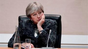 Μέι: Η χθεσινή ψηφοφορία στη Βουλή δεν φρενάρει τo νομοσχέδιο για το Brexit