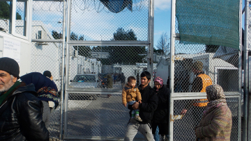 Guardian για Μόρια: Καλωσήρθατε στη φυλακή