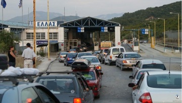 Κακαβιά: Έσπασε τη μπάρα των διοδίων για να μπει στη χώρα!