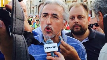 Υπεγράφη η Εθνική Συλλογική Σύμβαση Εργασίας για το 2018: «Διασώζονται» επιδόματα και τριετίες