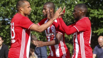 «Πέφτουν κεφάλια» στον Ολυμπιακό: Εκτός ομάδας Σεμπά και Οφόε