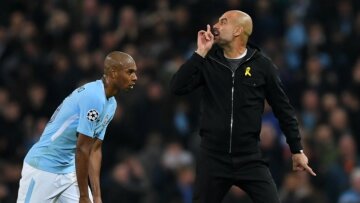 Βίντεο: Ο Γκουαρδιόλα αποβλήθηκε στο ημίχρονο γιατί είπε στον διαιτητή να το... βουλώσει!