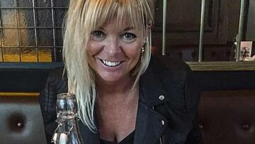 «Ποιος άλλος θα μου βγάλει την πόρνη που κρύβω μέσα μου;» έγραφε 53χρονη δασκάλα σε... 15χρονο μαθητή!