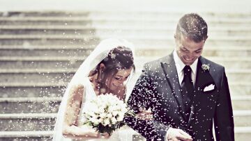 Έρευνα: Ο γάμος φέρνει την ευτυχία... αλλά μόνο αν είσαι φτωχός