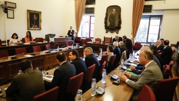 Βουλή: Και επισήμως... αναρμόδια η Προανακριτική να διερευνήσει την υπόθεση Novartis!