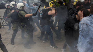 Η μάχη των «αριστερών» ΜΑΤ με την Αριστερά 