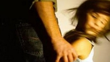 Σοκ στη Ρόδο: Χτύπησε την έγκυο σύντροφό του - Απέβαλε το ένα από τα δίδυμα που κυοφορούσε 