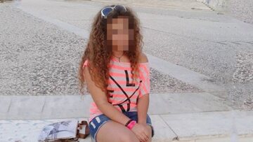 Ελεύθερη με περιοριστικούς όρους η 22χρονη που πέταξε το μωρό στη Νέα Σμύρνη