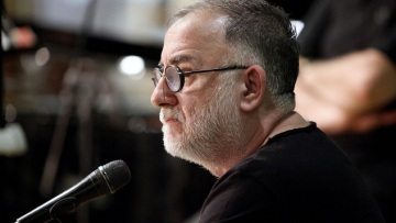 Κουτσούμπας για τον έναν χρόνο από τον θάνατο Μικρούτσικου: Θα είναι πάντα «παρών» 