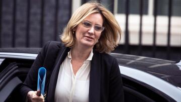 Βρετανία: Παραιτήθηκε η υπ. Εσωτερικών Άμπερ Ραντ