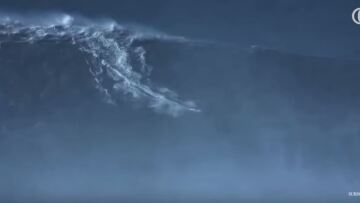 Βραζιλιάνος σέρφερ «καβάλησε» κύμα-μαμούθ ύψους 24,4 μέτρων