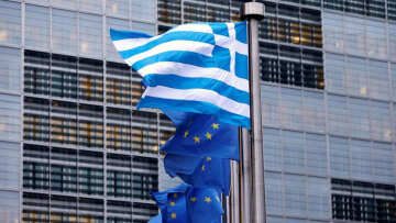 Η Κομισιόν υποβαθμίζει τις εκτιμήσεις της για την ελληνική οικονομία