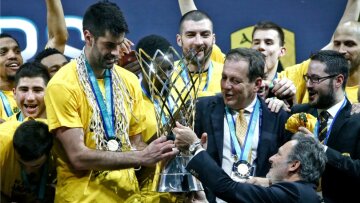 Βίντεο: Η στιγμή της «κιτρινόμαυρης» απονομής! 