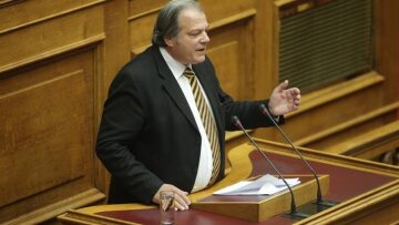 Κατσίκης: Η ομοφυλοφιλία είναι σαν την παιδοφιλία