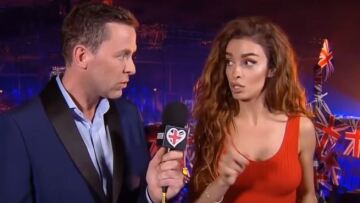 «Επικό» βίντεο: Η στιγμή που τα μαλλιά της Φουρέιρα «χτυπούν» στο πρόσωπο δημοσιογράφο του BBC!