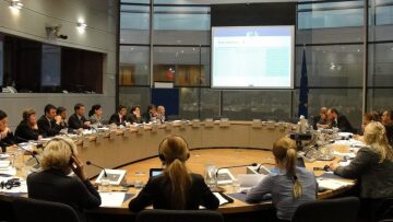 Μήνυμα EuroWorking Group σε Αθήνα: «Τρέξτε» τα προαπαιτούμενα