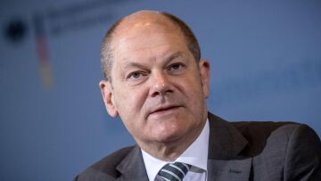 DW: Η ελάφρυνση του χρέους θα φέρει σκληρή επιτροπεία στην Ελλάδα