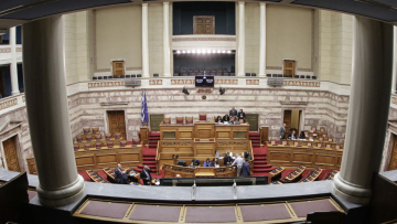 Live η συζήτηση για Novartis: Καταγγελίες από αντιπολίτευση για fake ψηφοδέλτια