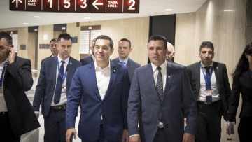 Το τηλεφώνημα Ζάεφ περιμένει ο Τσίπρας παρά τις διαφωνίες Ιβανόφ