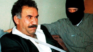 Ελβετικός τύπος: Η υπόθεση των «οκτώ» θυμίζει Αμπντουλάχ Οτσαλάν