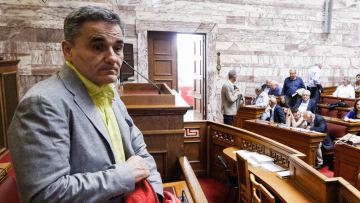 Τσακαλώτος: Γεγονός οι αυξήσεις στον ΕΝΦΙΑ -  Δεν είναι της παρούσης η συζήτηση για τις συντάξεις 