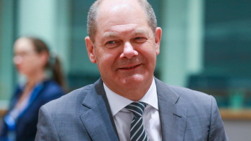 Χρέος: «Γερμανική» φόρμουλα περιορισμένης ελάφρυνσης σε δόσεις με το ΔΝΤ σε τεχνικό ρόλο