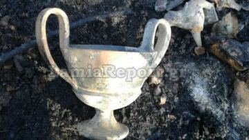 Φωτογραφίες: Πυρκαγιά  αποκάλυψε κρυμμένο αρχαιολογικό θησαυρό στη Φθιώτιδα!