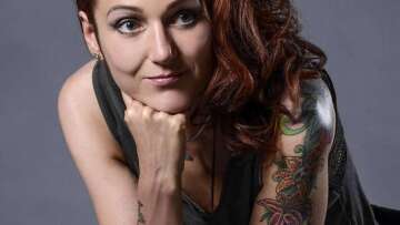 Κλαούντια Νόιν: Πάσχει από πολλαπλή σκλήρυνση και βρίσκει γιατρειά στο μόντελινγκ