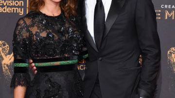 Η σύντροφός του, Άζια Αρτζέντο, αποχαιρετά τον Άντονι Μπουρντέν: Ήταν η αγάπη μου, ο βράχος μου, ο προστάτης μου