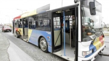 Πυροβολισμοί με αεροβόλο σε λεωφορείο της γραμμής Αιγάλεω-Σταθμός Αττική