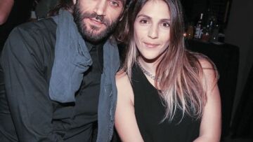 Ο Τεό Θεοδωρίδης και η σύντροφός του περιμένουν δίδυμα