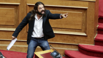 Παραμένει ασύλληπτος ο Μπαρμπαρούσης - Δίωξη σε χρόνο ρεκόρ για την «πρόσκληση» για πραξικόπημα