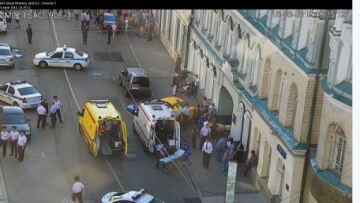 Ταξί έπεσε πάνω σε πλήθος στην κεντρική Μόσχα