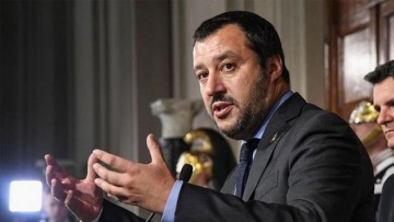Τραβάει το σχοινί ο Σαλβίνι: Ελπίζω η Ισπανία να δεχθεί άλλες 66.000 μετανάστες...
