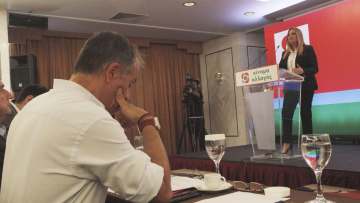 Κίνημα Αλλαγής: Φυγή προς τα εμπρός η Φώφη, αντίστροφη μέτρηση ο Σταύρος