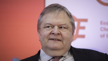 Βενιζέλος: Αντί για γραβάτα να φορέσει... φιόγκο ο Τσίπρας