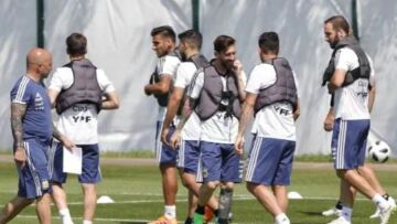 Κάνουν στην άκρη τον Σαμπάολι οι παίκτες της Αργεντινής: Θα διαλέξουν εκείνοι ενδεκάδα με Νιγηρία!