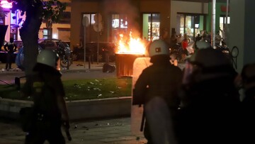 ΣΥΡΙΖΑ: Να καταδικάσει ο ΠΑΟΚ τα επεισόδια στη Θεσσαλονίκη