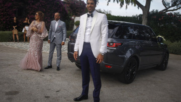 Φωτογραφίες: Ο Γιώργος Πρίντεζης ντύθηκε γαμπρός 