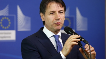  Ο Κόντε απειλεί με βέτο τη Σύνοδο Κορυφής για το μεταναστευτικό