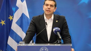 Τσίπρας για μεταναστευτικό: Αναστολή αύξησης του ΦΠΑ στα πέντε νησιά