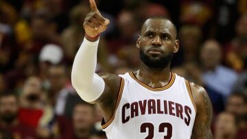 Δείτε με τι κυκλοφορεί ο LeBron James… (video)