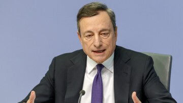 «Πάγος» από Ντράγκι στις προσδοκίες για ένταξη στην ποσοτική χαλάρωση