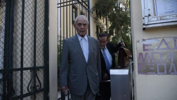 Άκης για κατηγορίες ότι επένδυσε μίζα €700.000 για ασφάλεια ζωής: «Ποιος σας τα είπε αυτά;»