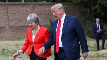 Τραμπ σε Μέι: Ολοκληρώστε το Brexit όπως θέλετε, αρκεί να συνάψουμε εμπορική συμφωνία
