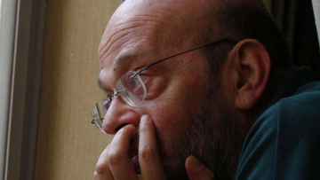 Τη Δευτέρα η κηδεία του δημοσιογράφου Μάνου Αντώναρου