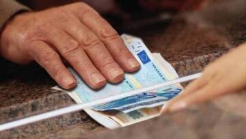 Συντάξεις: Ποιες είναι οι περικοπές που θέλει να αποφύγει η κυβέρνηση - οι μεγάλοι χαμένοι