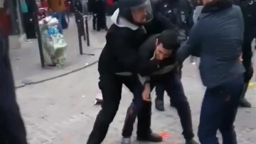 Γαλλία: Παρατείνεται η κράτηση των Μπεναλά, Κρας για τον ξυλοδαρμό του διαδηλωτή